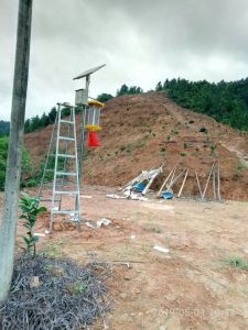 【新型太陽(yáng)能殺蟲燈】江西贛州太陽(yáng)能殺蟲燈項(xiàng)目工程